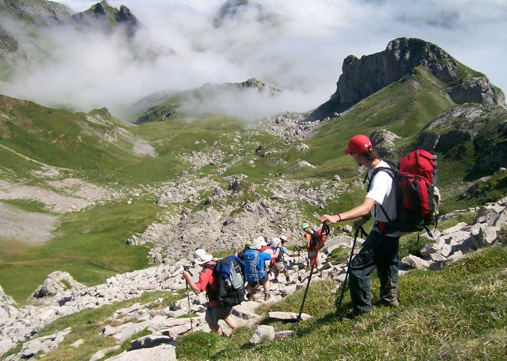 RUTAS POR ETAPAS EN PIRINEOS. Idea de vacaciones posteriores al fin del confinamiento derivado del Covid19. 3 RUTAS POR ETAPAS EN PIRINEOS. Idea de vacaciones posteriores al fin del confinamiento derivado del Covid19. 1